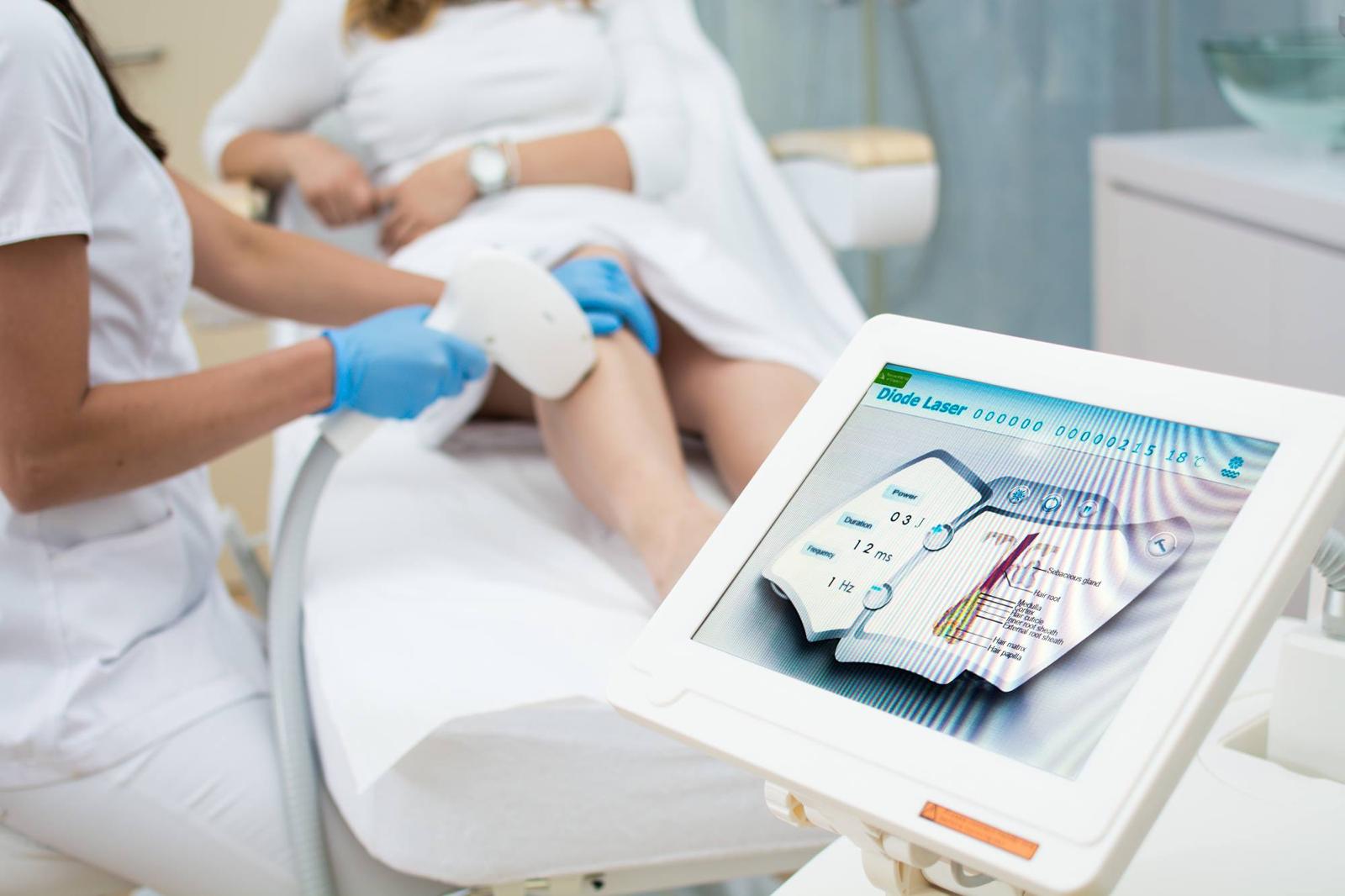 Diodenlaser-Behandlung bei Dr. Freeze Beauty Factory in Hannover